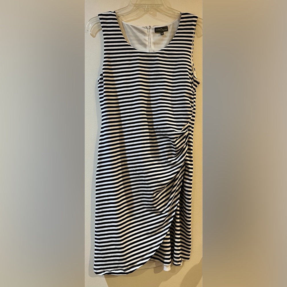 MARKET & SPRUCE Women’s Black And White Ruched Sleeveless Striped Dress Size: L